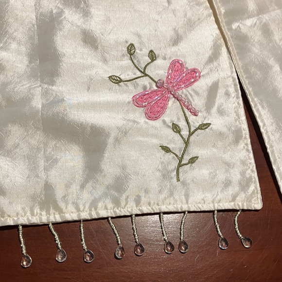 Embroidered Dragonfly Silk-Feel Table Runner - Pink/White - Picture 5 of 7